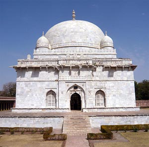 Hoshang Shah's Tomb